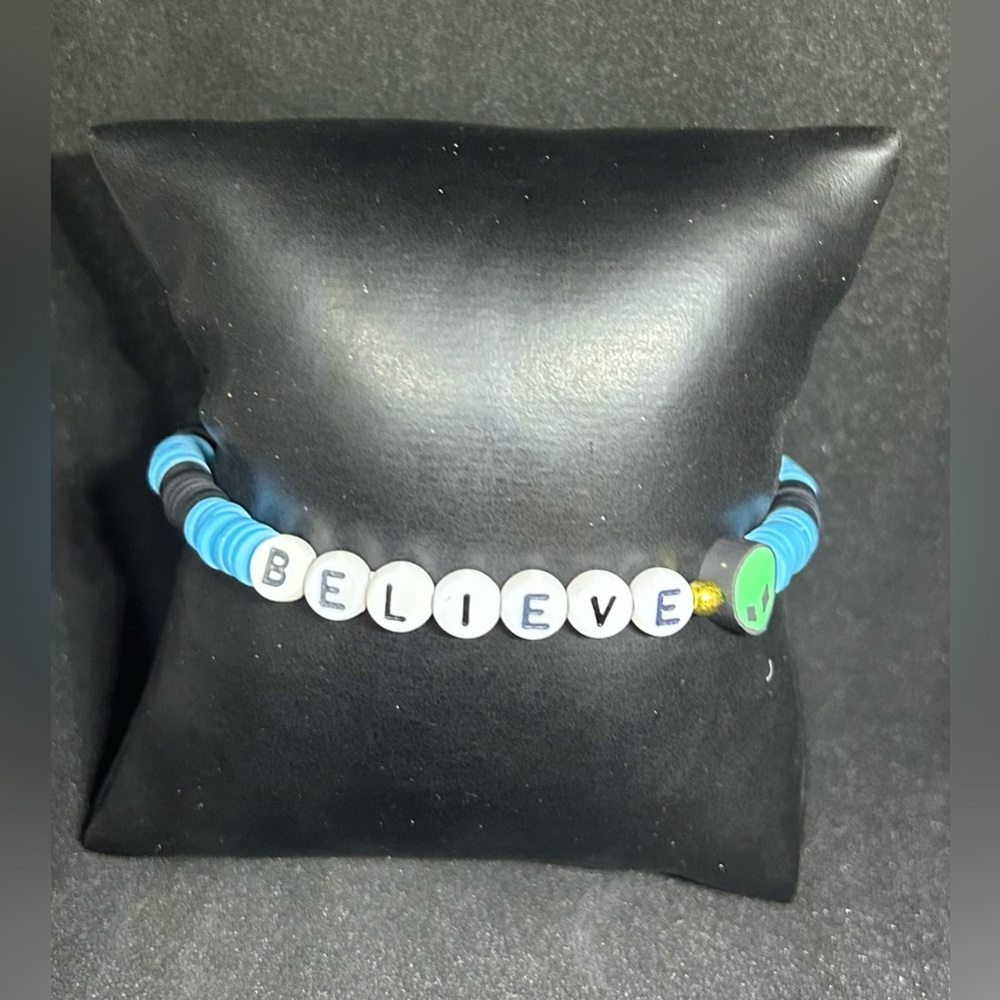 Believe (Alien) Heishi Bracelet